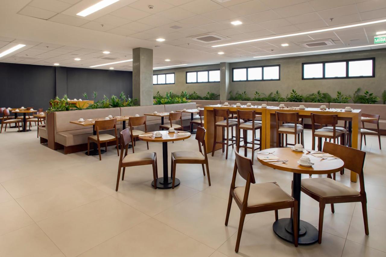 Nh Hotel Feira De Santana Kültér fotó