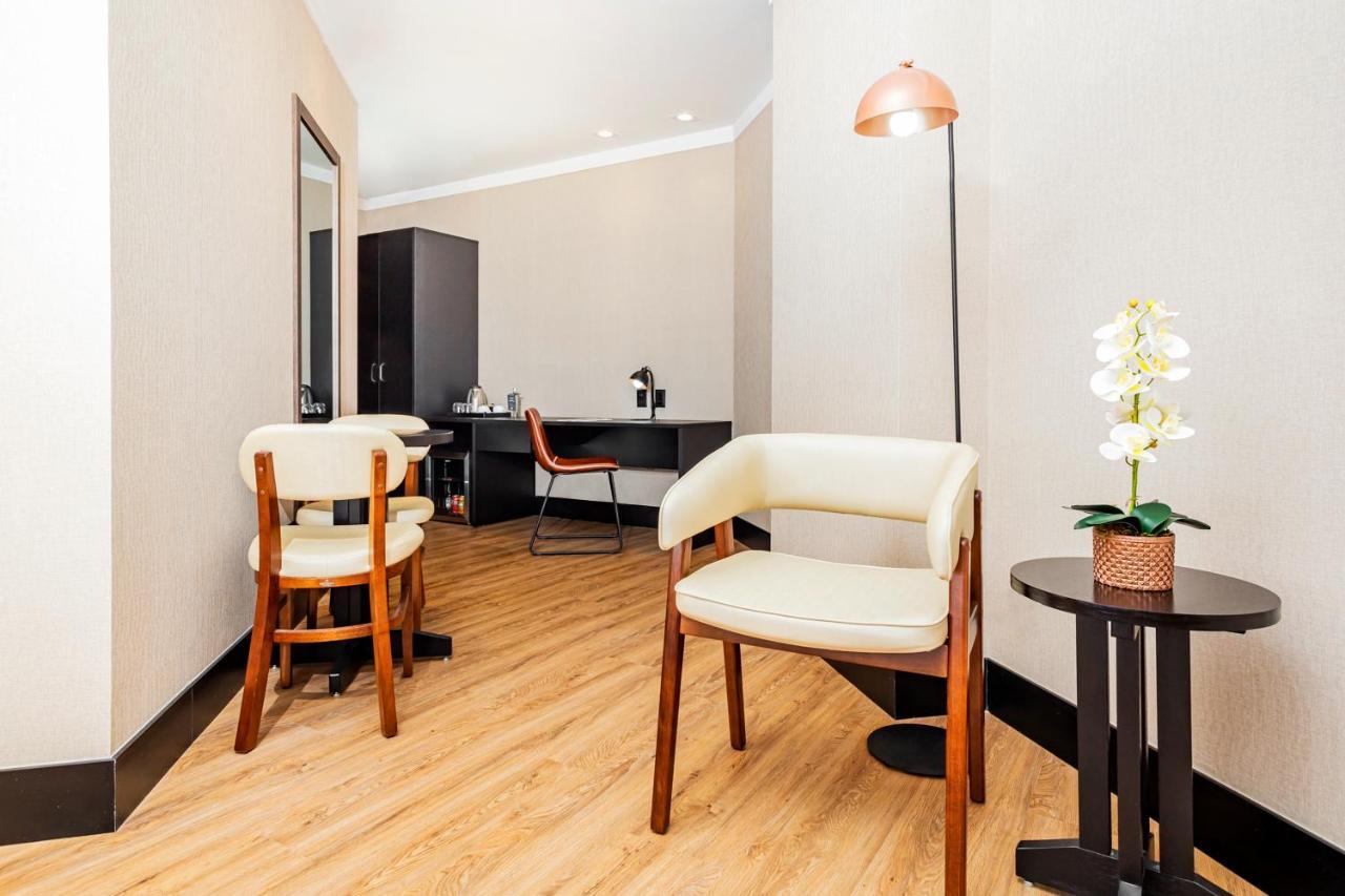 Nh Hotel Feira De Santana Kültér fotó