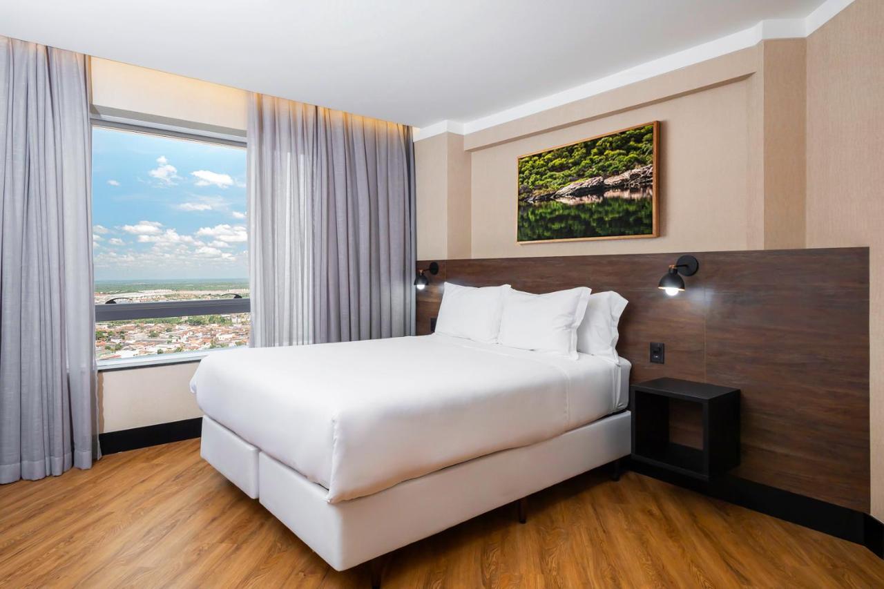Nh Hotel Feira De Santana Kültér fotó