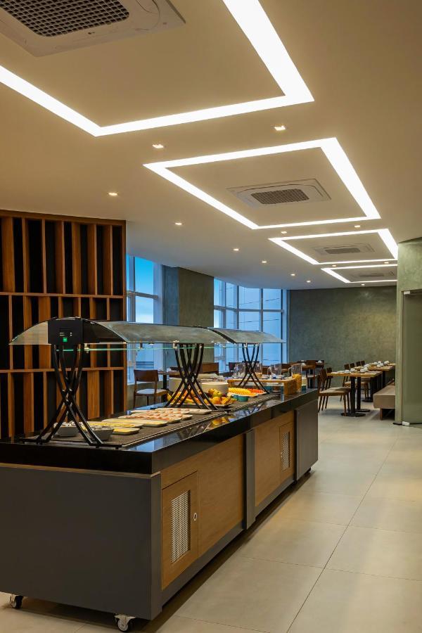 Nh Hotel Feira De Santana Kültér fotó